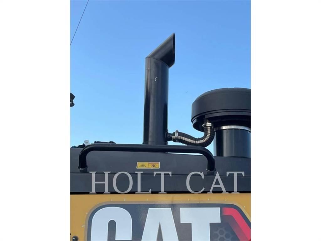 CAT 150 JOY Motor Graders