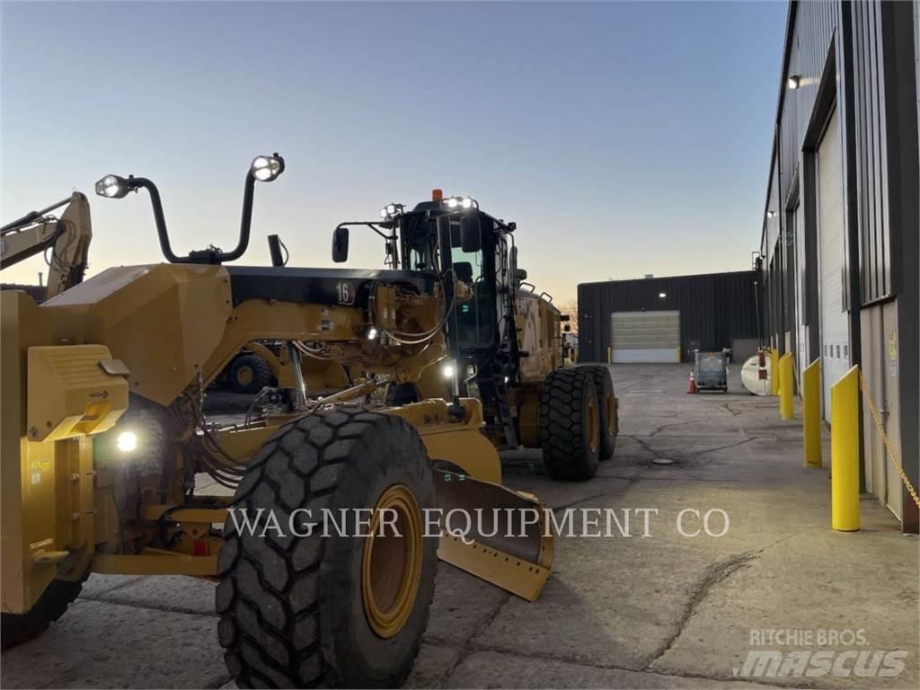 CAT 16 Motor Graders