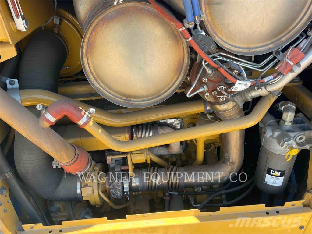 CAT 16 Motor Graders