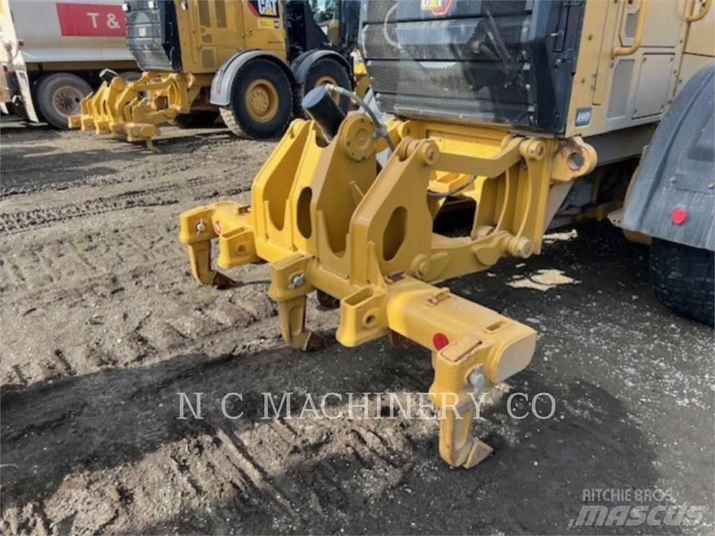 CAT 160 Motor Graders