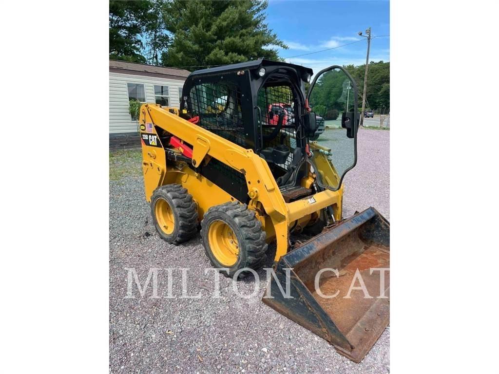 CAT 226D Skid Steer Loaders
