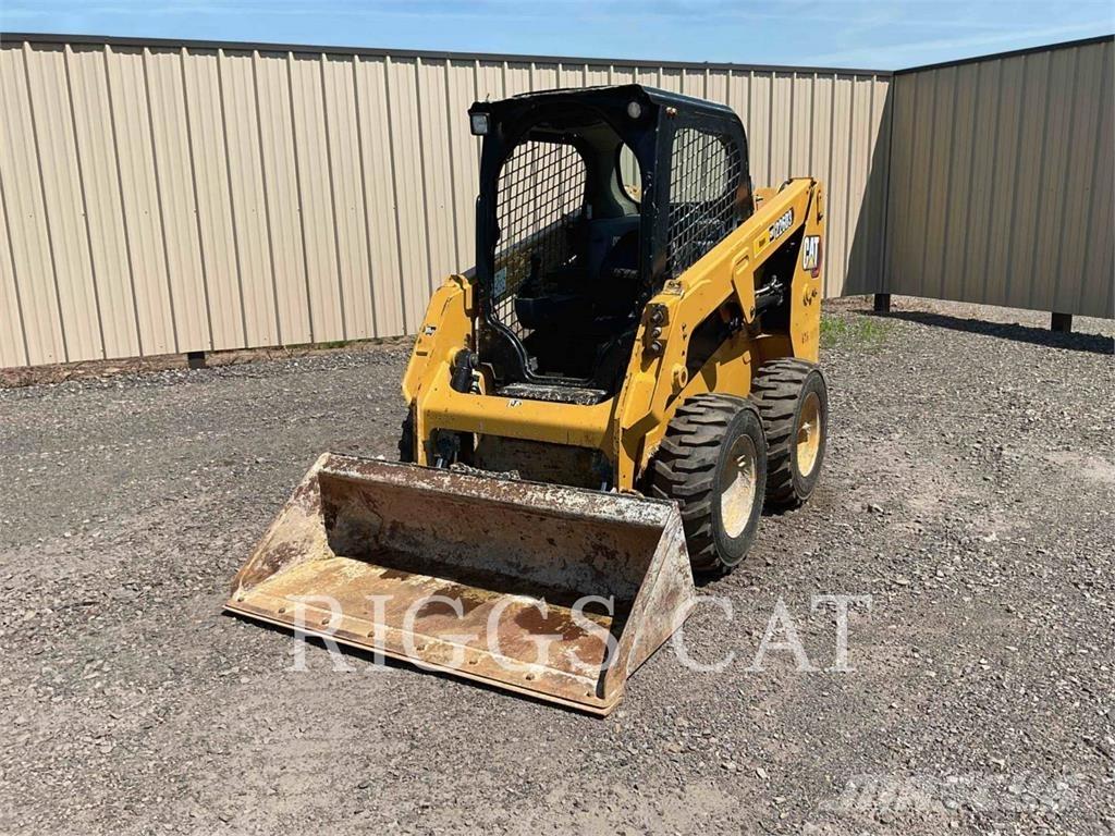 CAT 226D Skid Steer Loaders