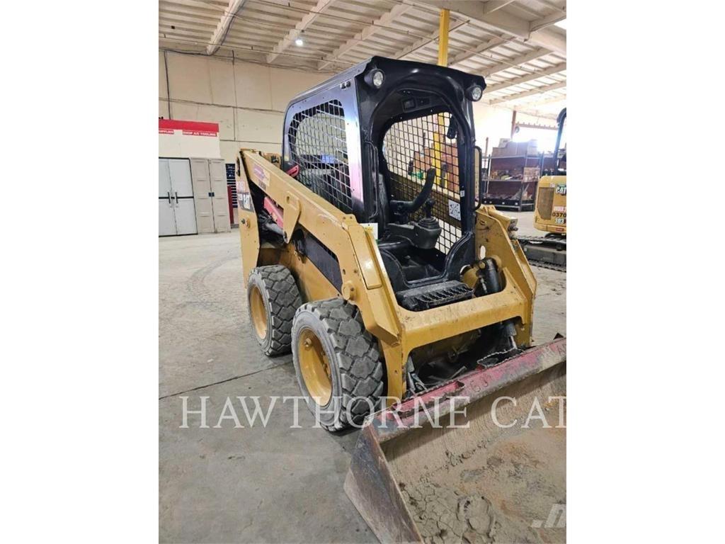 CAT 226D Skid Steer Loaders