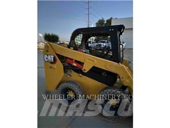 CAT 226D3 C1H2 Skid Steer Loaders