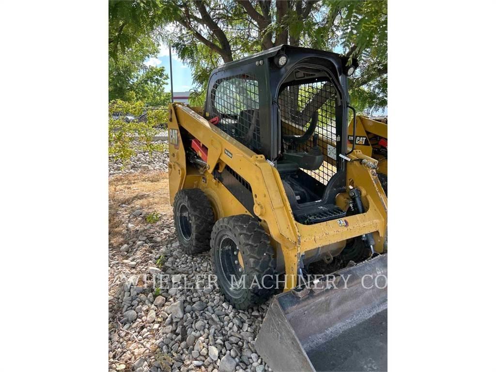 CAT 226D3 C1H2 Skid Steer Loaders