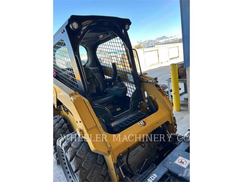CAT 226D3 C1H2 Skid Steer Loaders