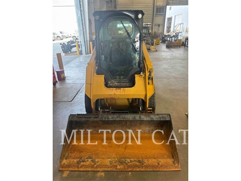 CAT 236D 3 Skid Steer Loaders