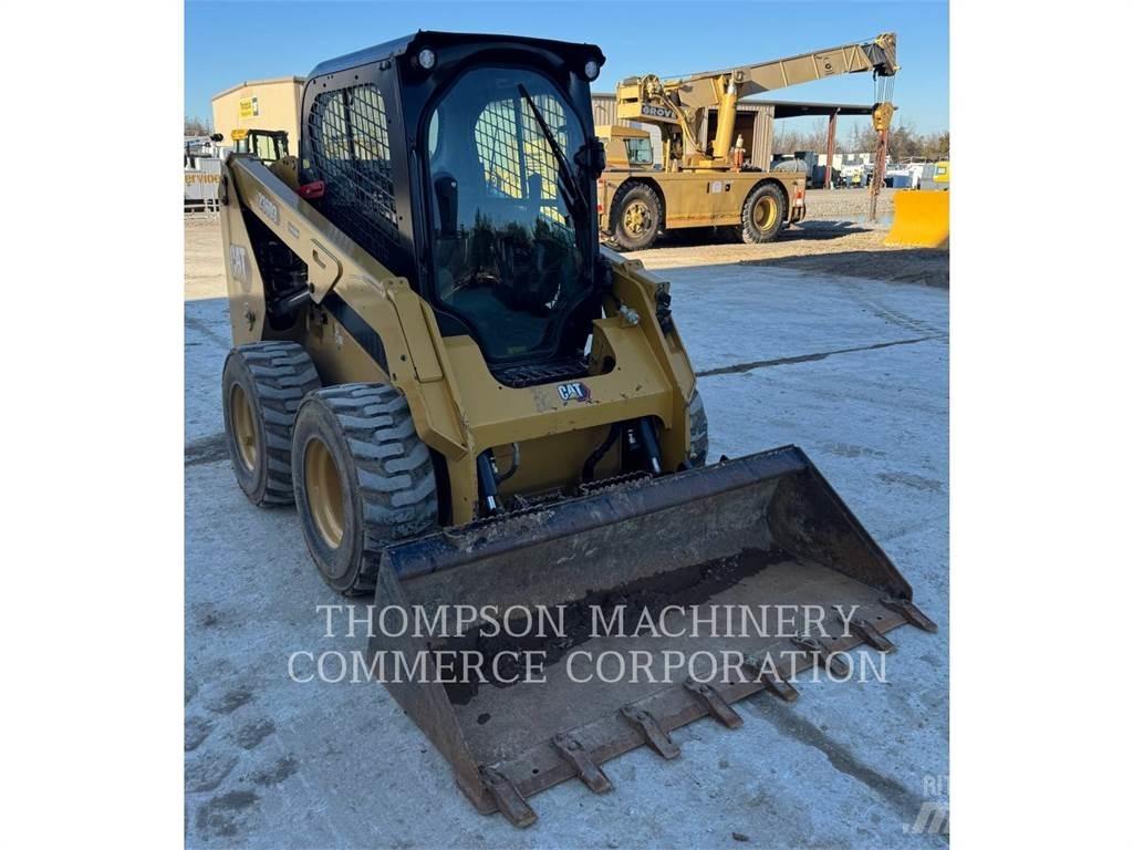 CAT 236D3 Skid Steer Loaders