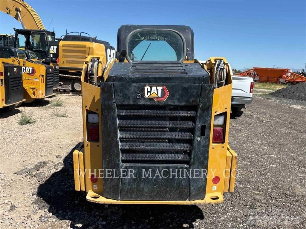 CAT 236D3 C3H2 Skid Steer Loaders