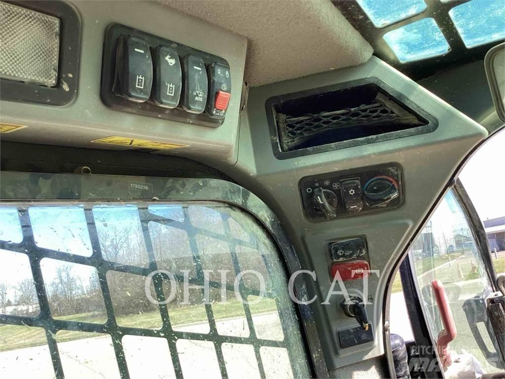 CAT 236D3 C3H2 Skid Steer Loaders