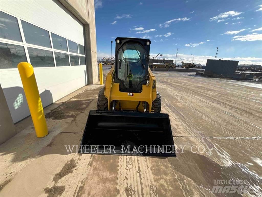 CAT 236D3 C3H2 Skid Steer Loaders