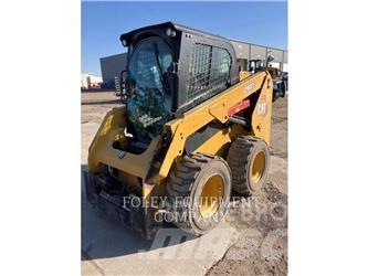 CAT 236D3STD1C Skid Steer Loaders