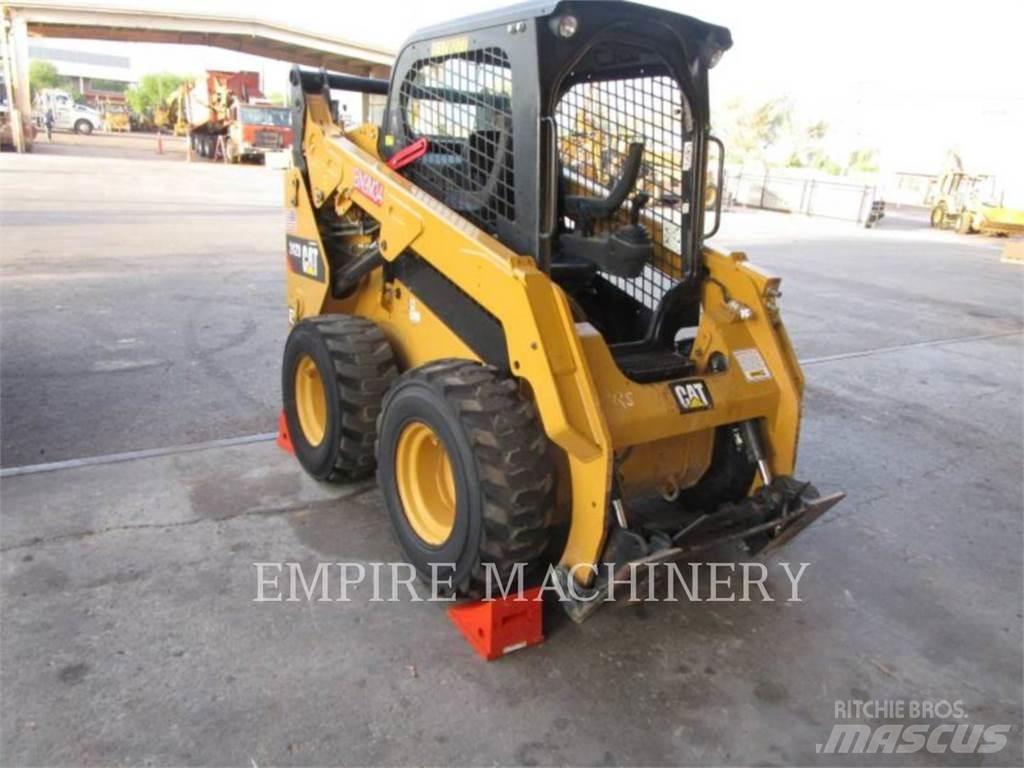 CAT 242D Skid Steer Loaders
