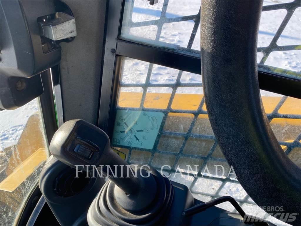 CAT 242D Skid Steer Loaders