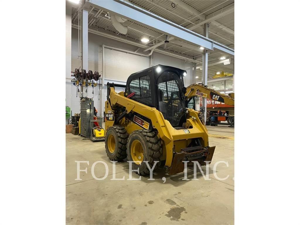 CAT 242D Skid Steer Loaders