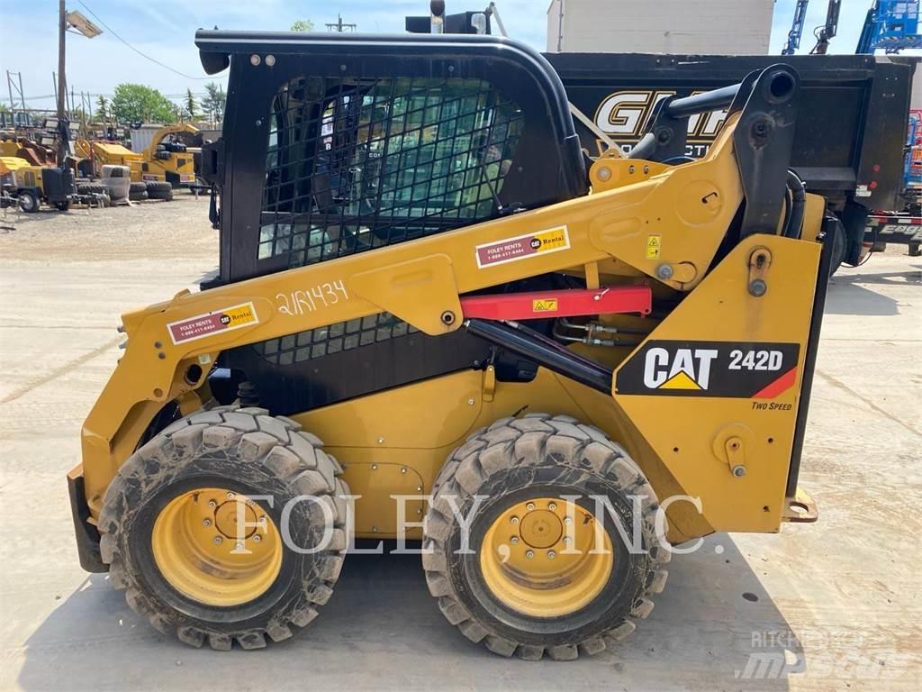 CAT 242D Skid Steer Loaders
