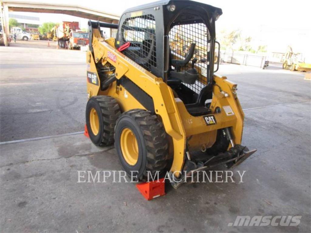 CAT 242D Skid Steer Loaders
