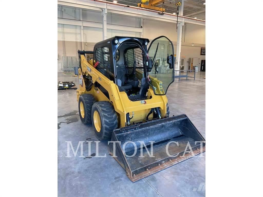 CAT 242D 3 Skid Steer Loaders