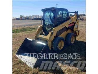 CAT 242D3 Skid Steer Loaders