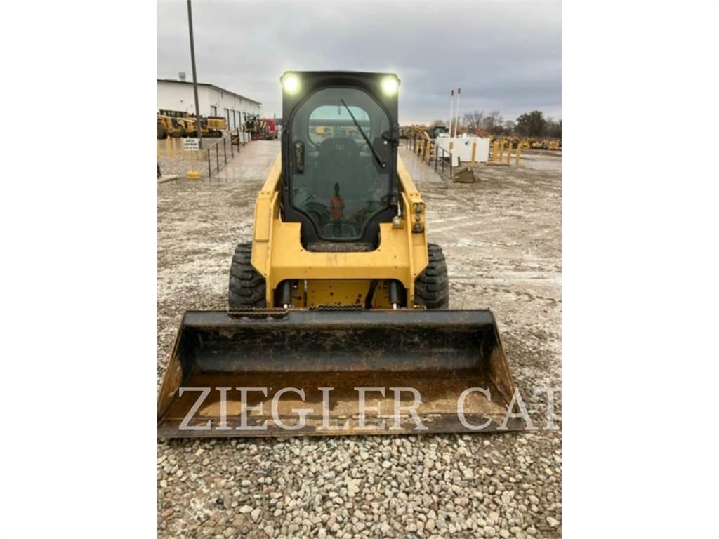 CAT 242D3 Skid Steer Loaders