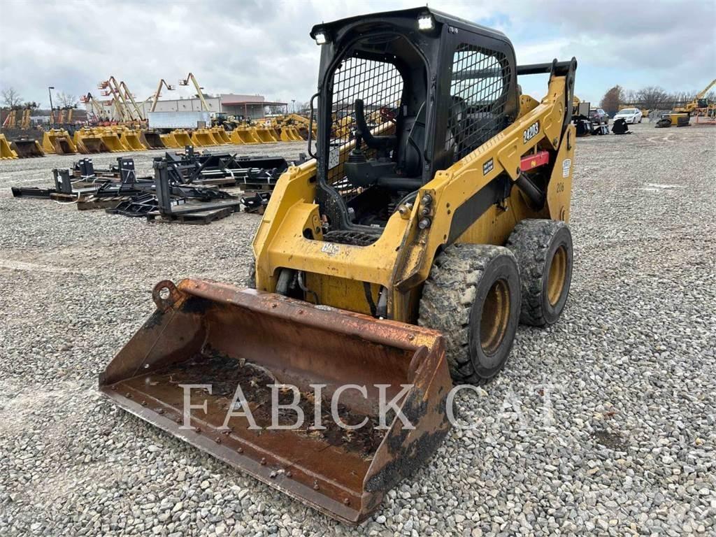 CAT 242D3 C1H3 Skid Steer Loaders