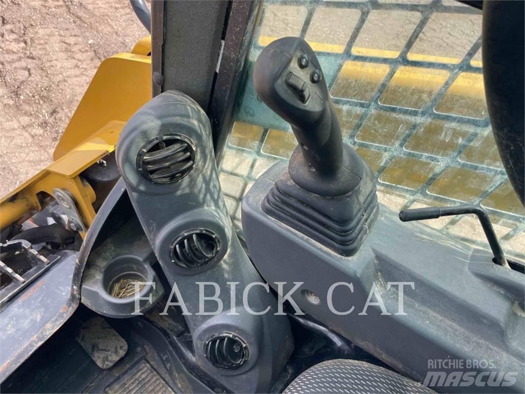 CAT 242D3 C3H2 Skid Steer Loaders