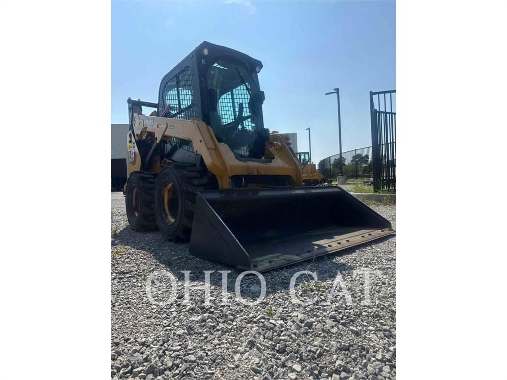 CAT 242D3 C3H2 Skid Steer Loaders