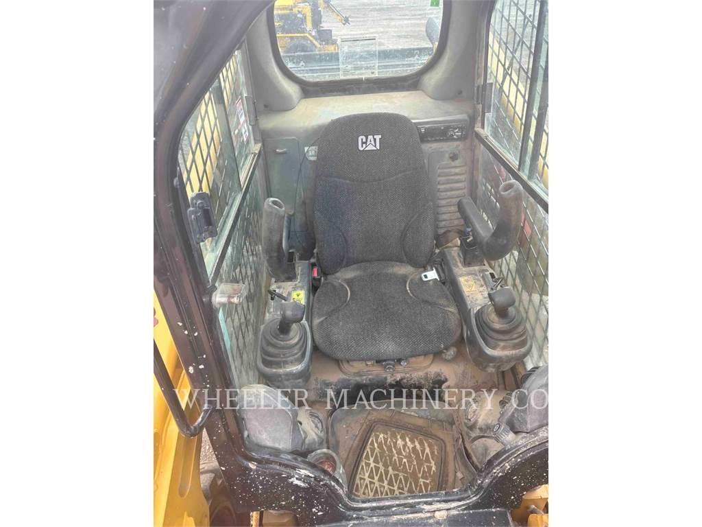 CAT 246D C3-H2 Skid Steer Loaders