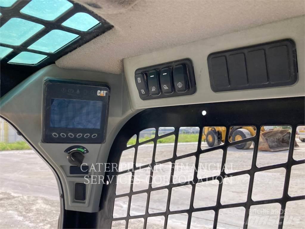CAT 246D3 Skid steer loaders
