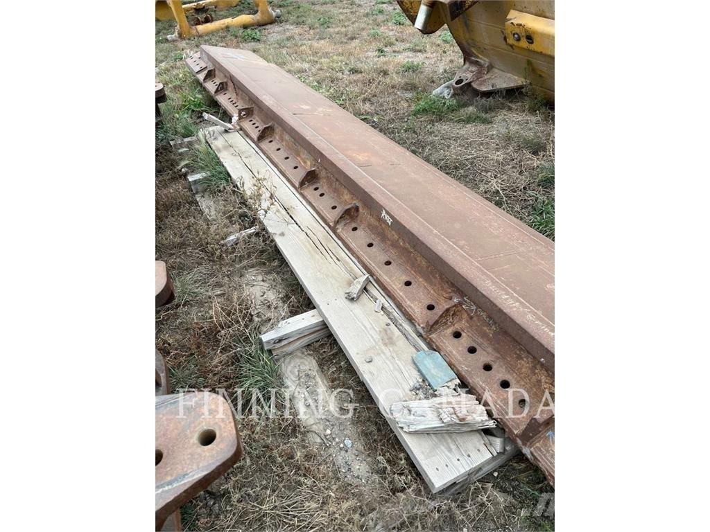 CAT 24M Blades