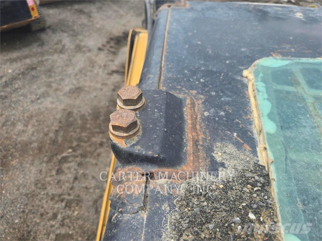 CAT 256 C Skid Steer Loaders