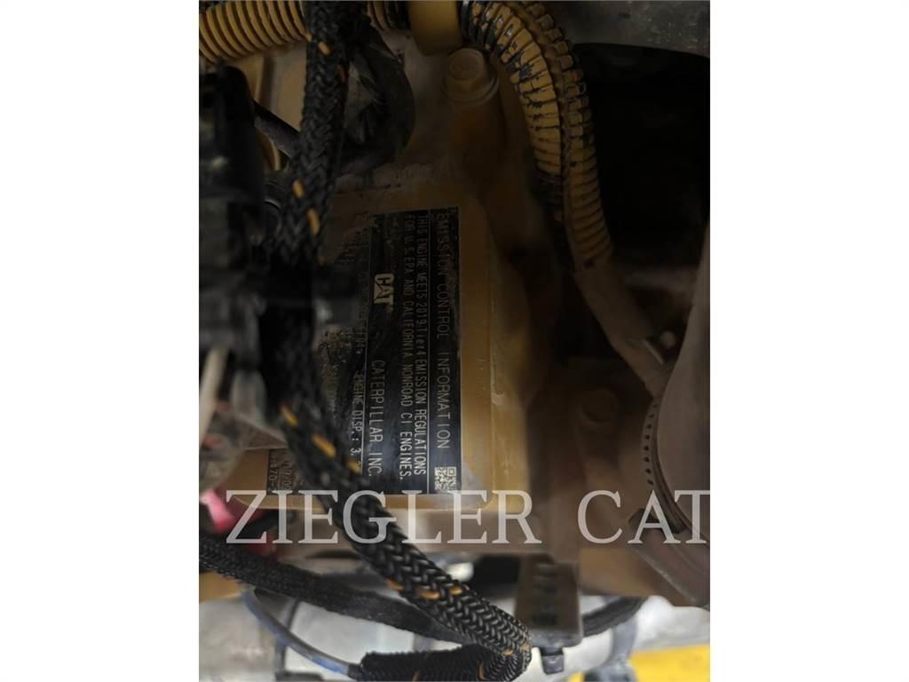 CAT 259D3 Crawler Loaders