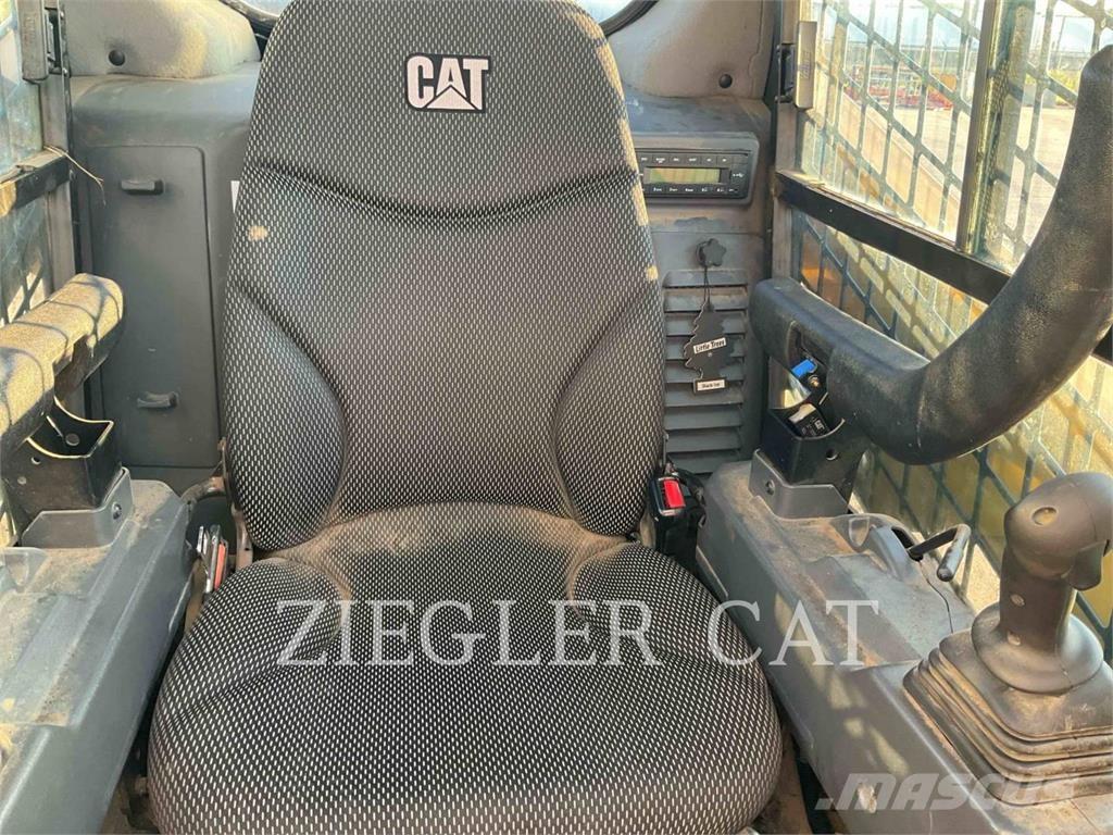 CAT 259D3 Crawler Loaders
