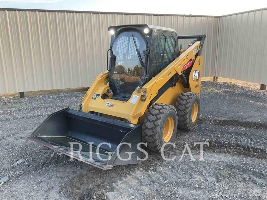 CAT 262D A Skid Steer Loaders