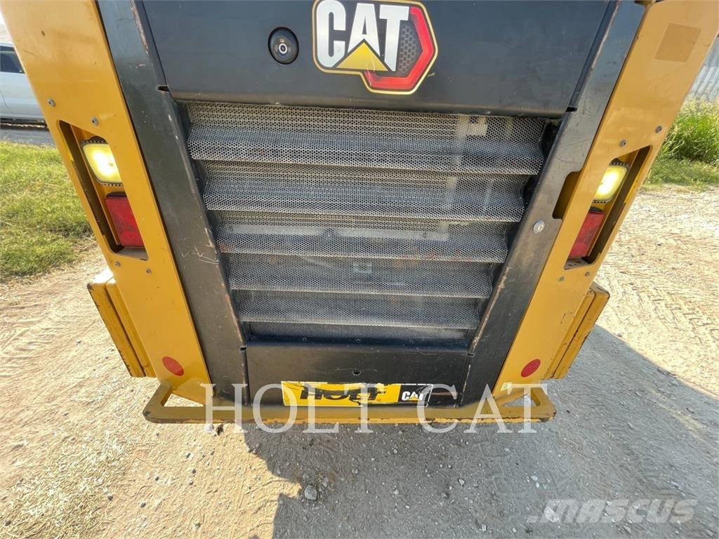 CAT 262D3 Skid Steer Loaders