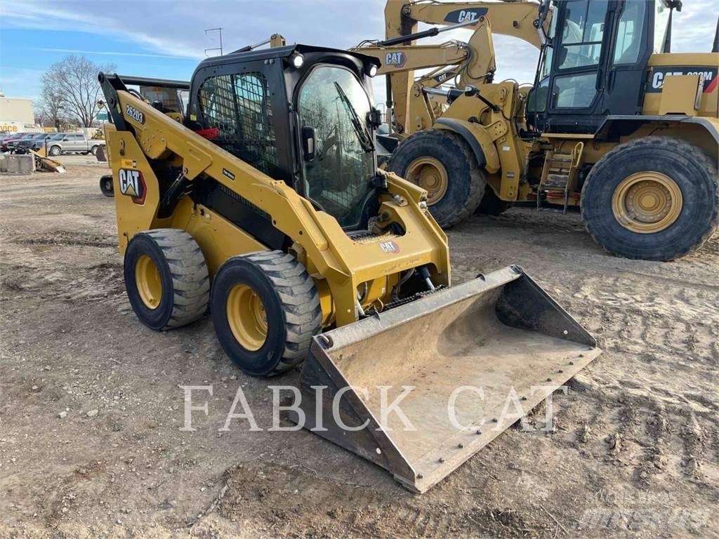 CAT 262D3 C3H2 Skid Steer Loaders
