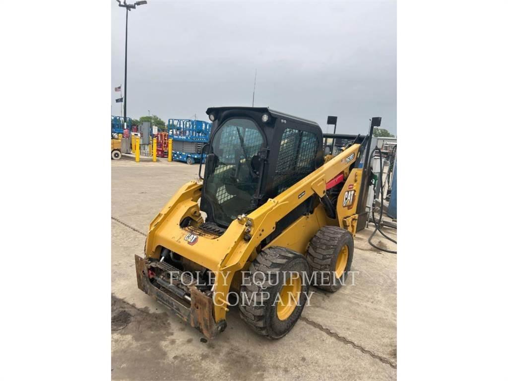CAT 262D3STD2C Skid Steer Loaders