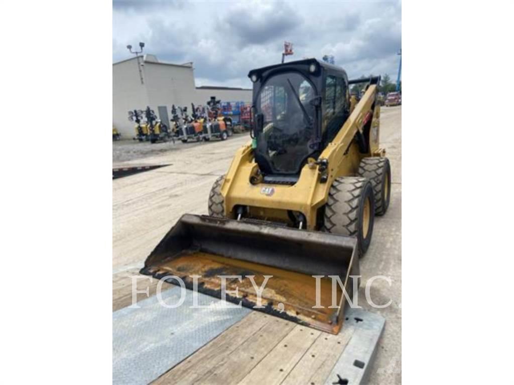 CAT 272D3XE Skid Steer Loaders