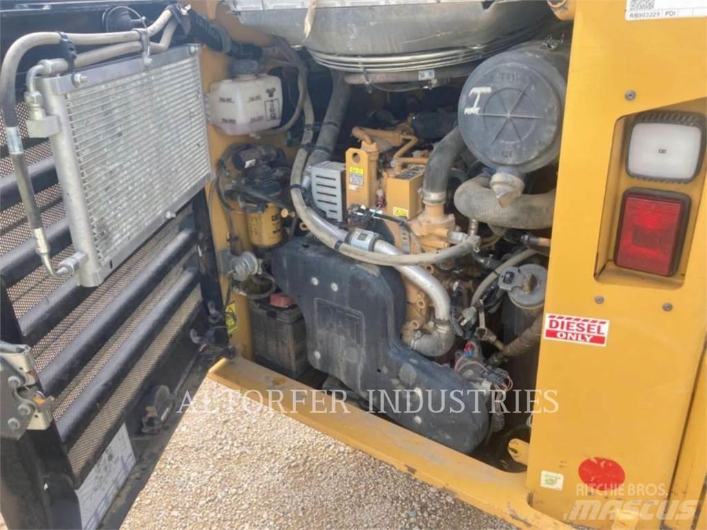 CAT 279D3 Crawler Loaders