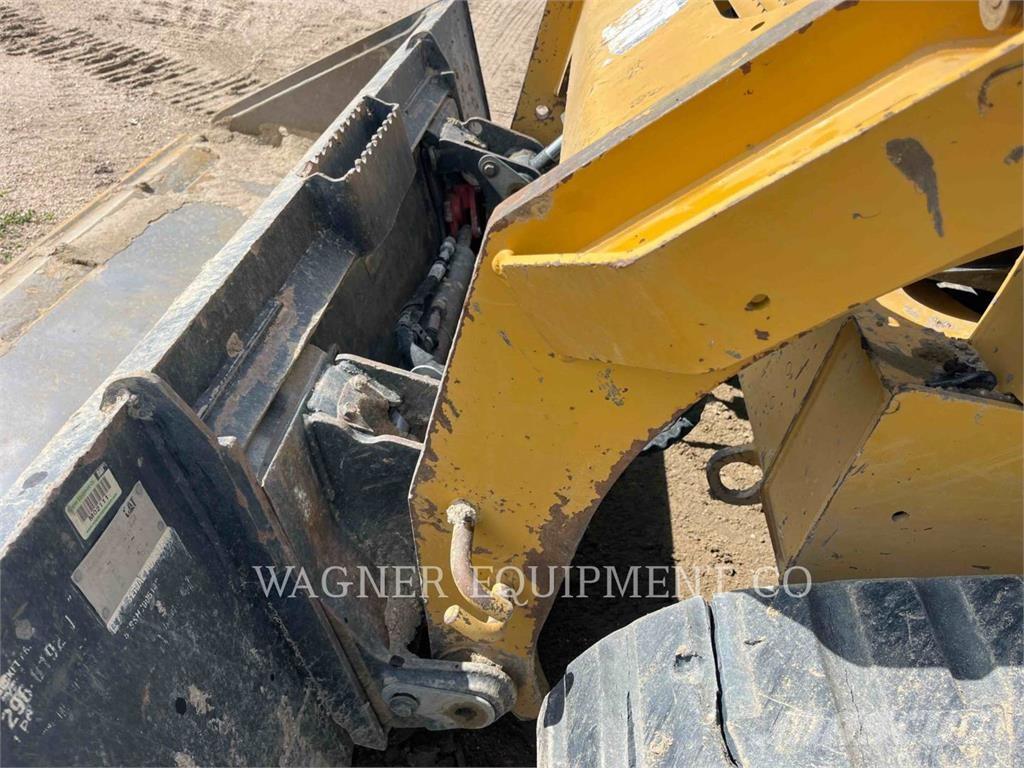 CAT 289D Crawler Loaders