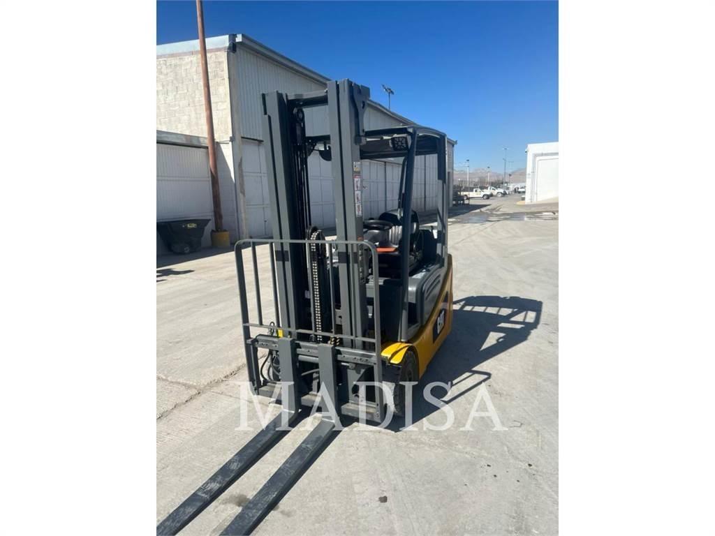 CAT 2ET3000 Misc Forklifts