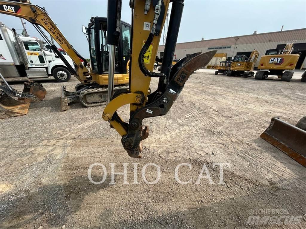 CAT 30607CR Mini Excavators <7t (Mini Diggers)