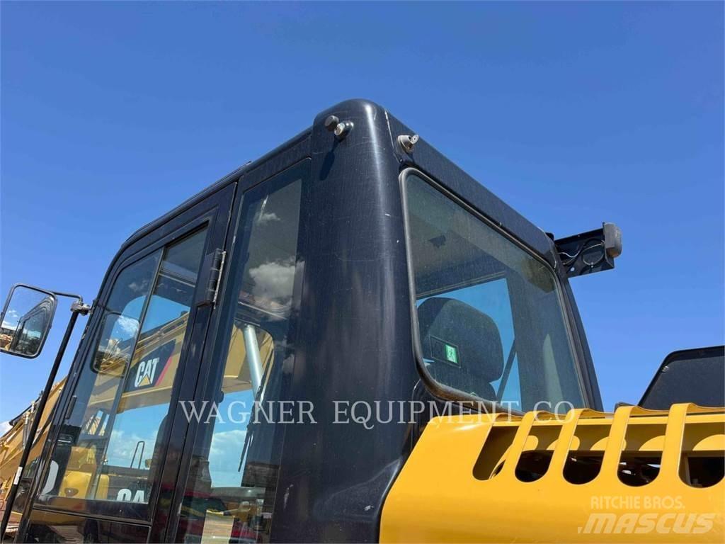CAT 313FL GCTC Crawler Excavators