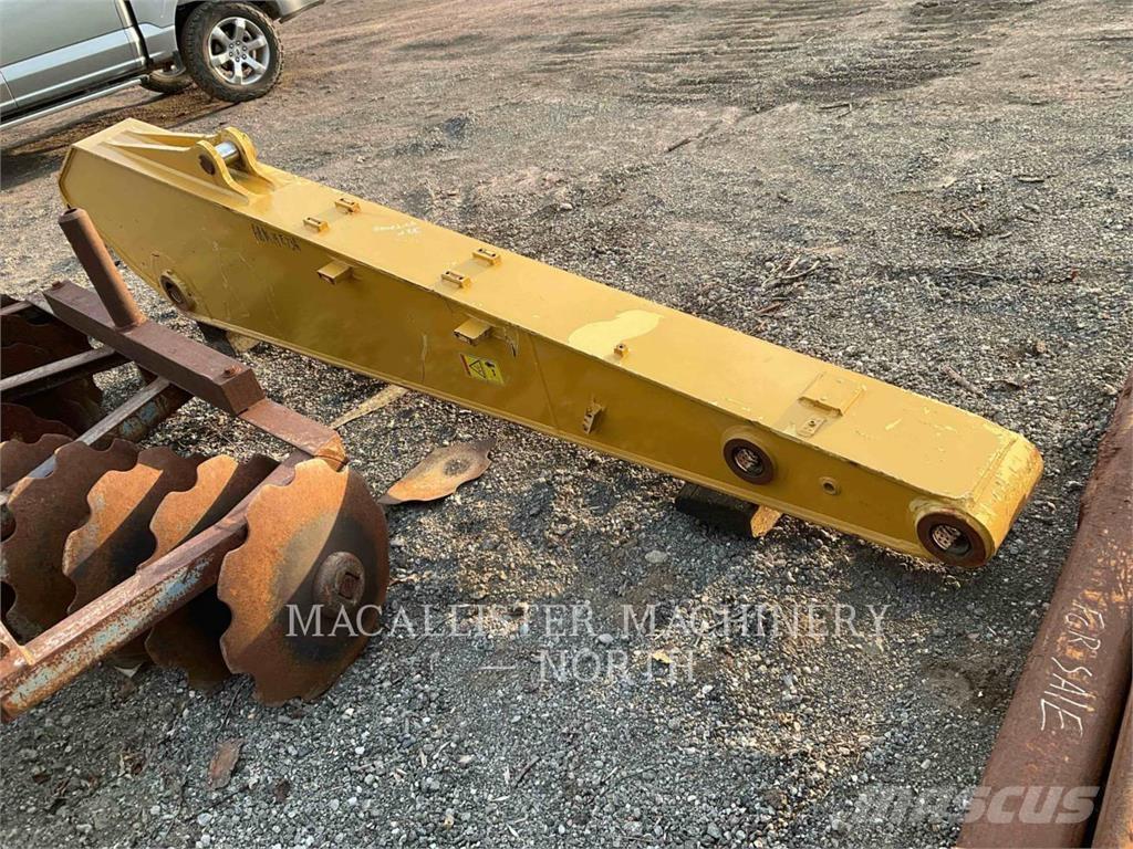 CAT 318F Articulated boom lifts