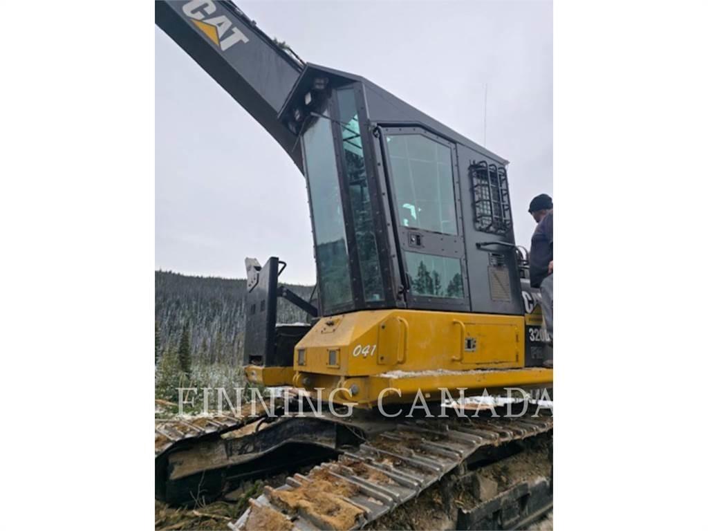 CAT 320D2 FM Forestry Excavators