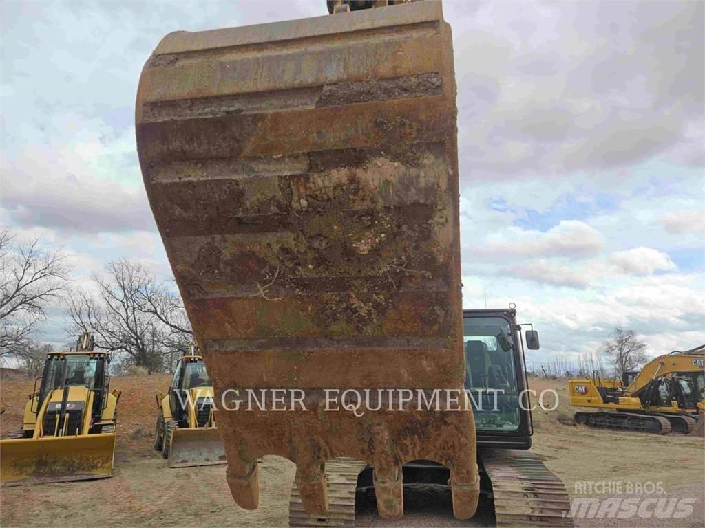 CAT 323FL Crawler Excavators