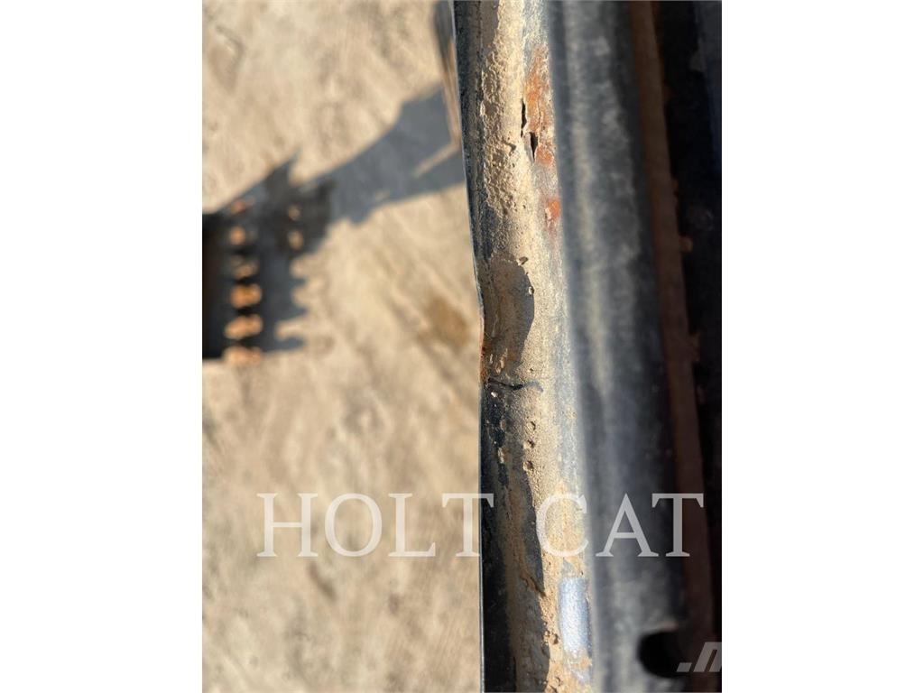 CAT 323FL Crawler Excavators