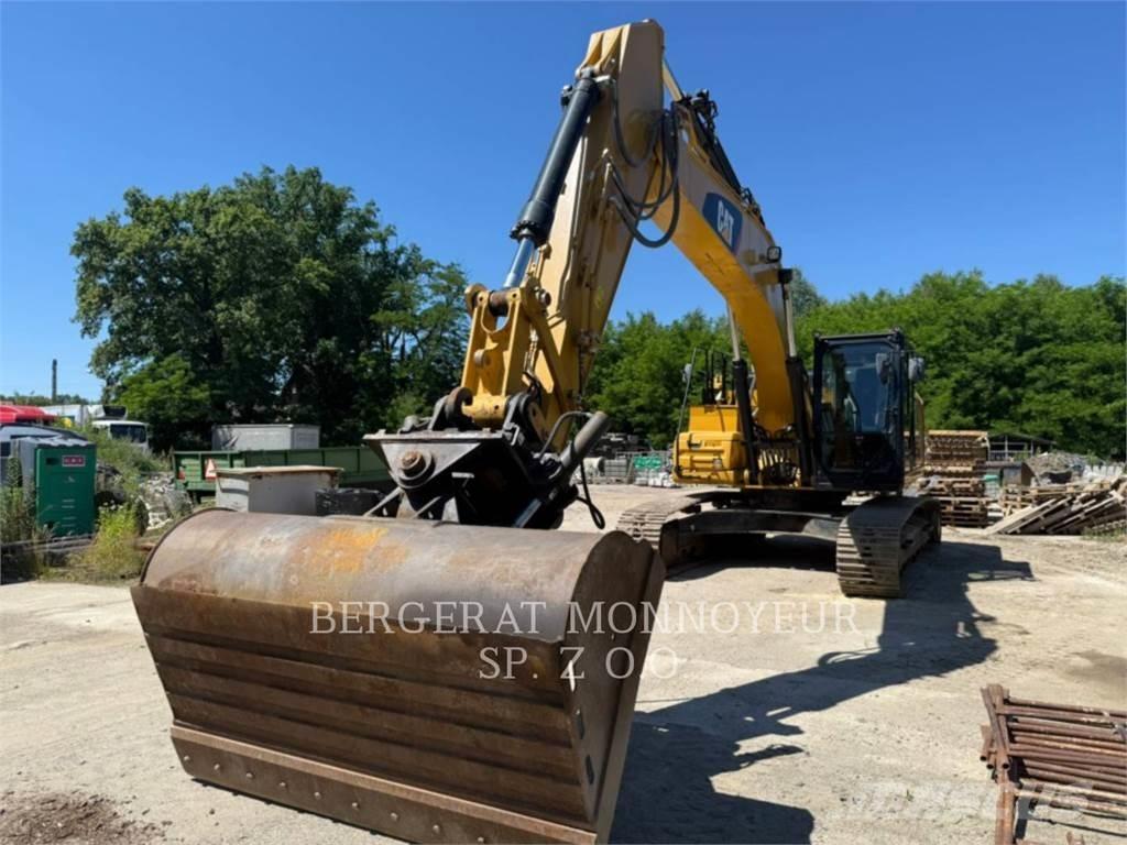 CAT 326FL Crawler excavators