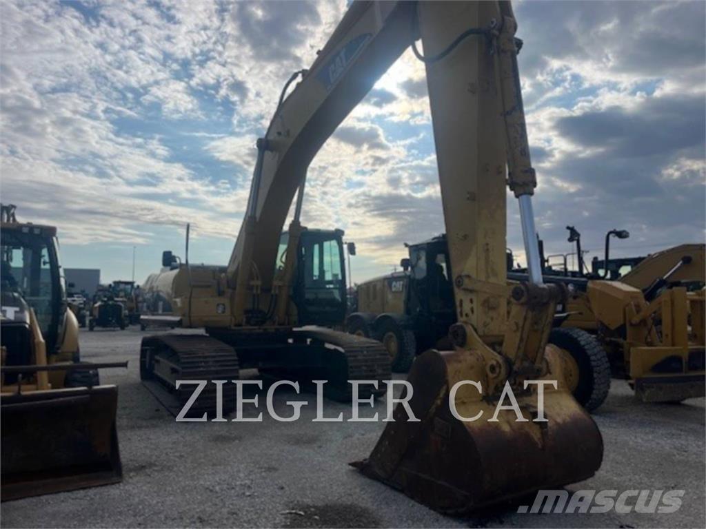 CAT 330CL Crawler Excavators