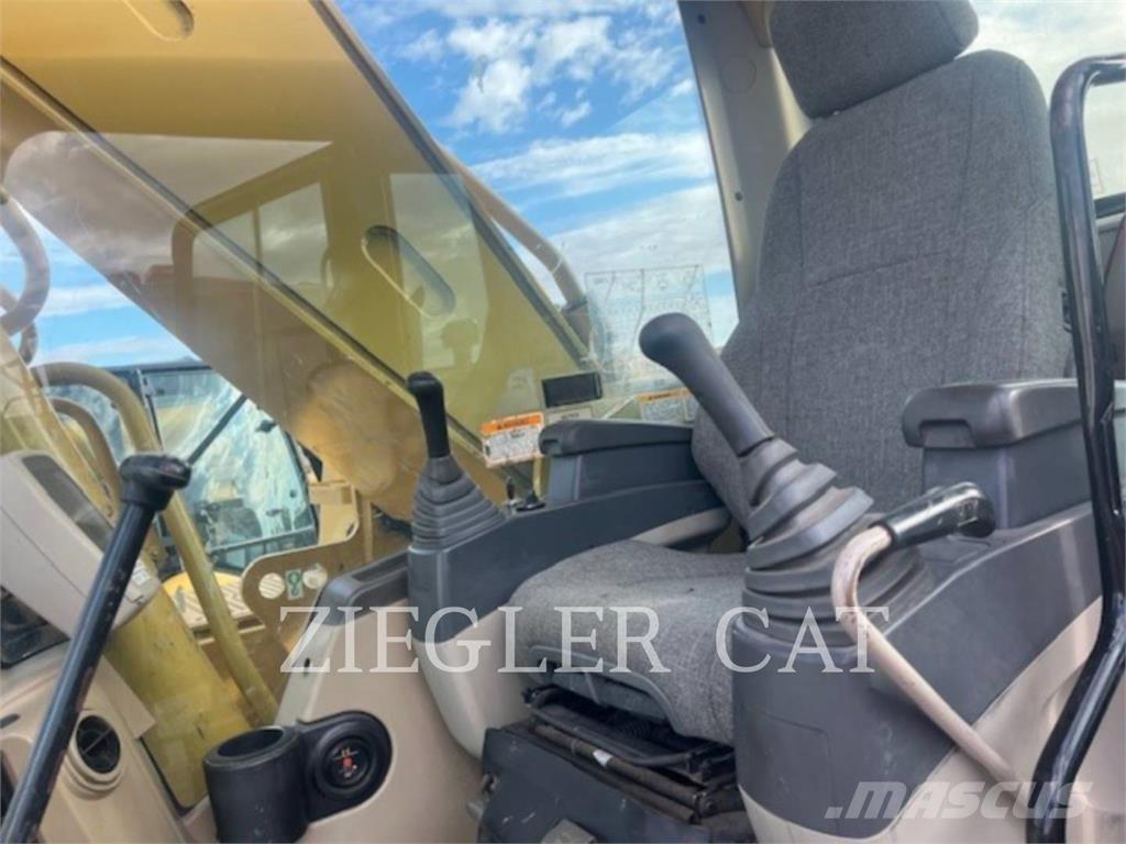 CAT 330CL Crawler Excavators